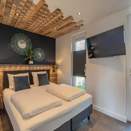 Villa Near Dutch Dunes With Sun-Facing Garden Julianadorp