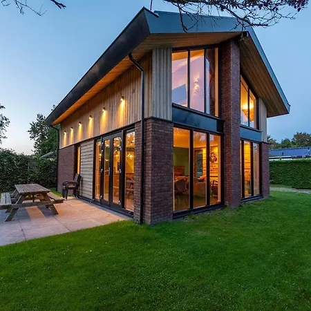 Villa Near Dutch Dunes With Sun-Facing Garden