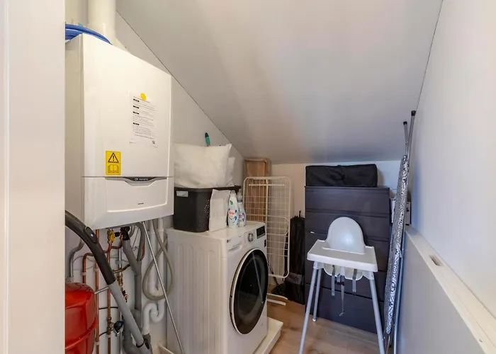 Villa Near Dutch Dunes With Sun-Facing Garden Юлианадорп