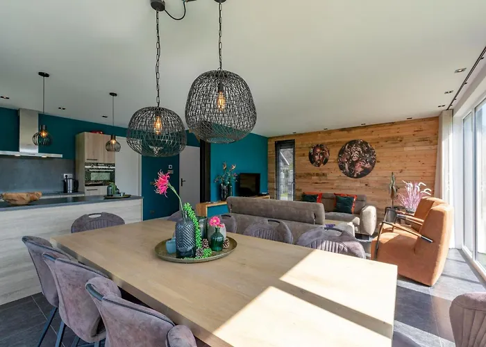 Villa Near Dutch Dunes With Sun-Facing Garden