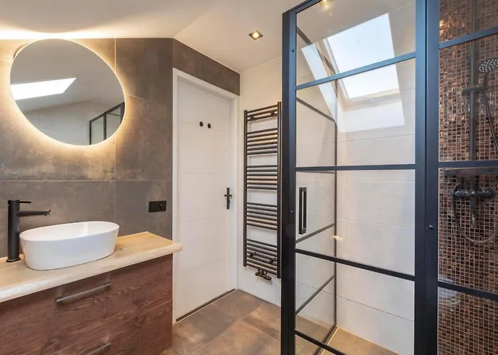 Вилла Villa Near Dutch Dunes With Sun-Facing Garden