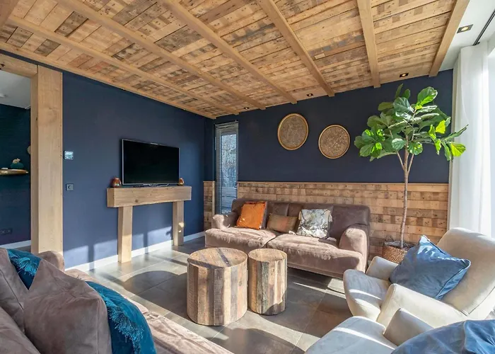 Вилла Villa Near Dutch Dunes With Sun-Facing Garden Юлианадорп