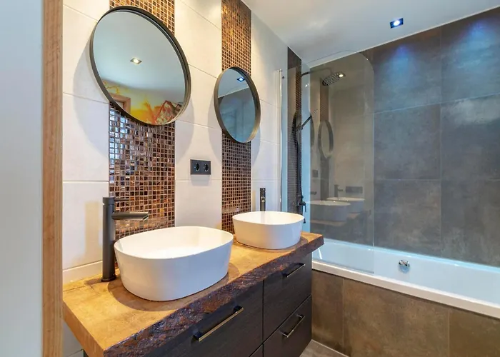 Villa Near Dutch Dunes With Sun-Facing Garden Юлианадорп