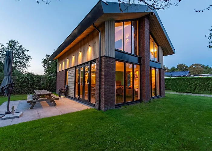 Villa Near Dutch Dunes With Sun-Facing Garden