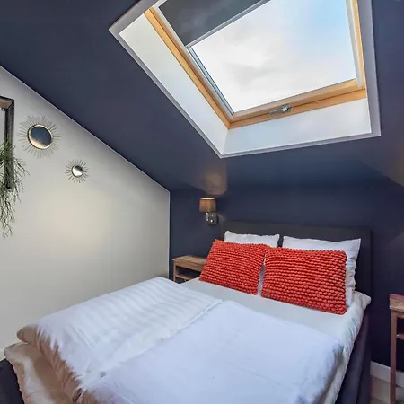 Villa Near Dutch Dunes With Sun-Facing Garden Villa